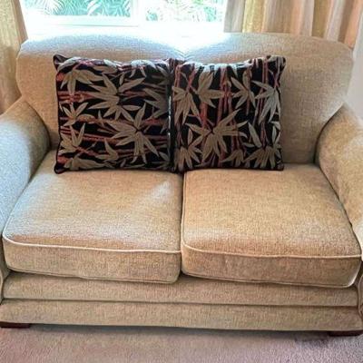 MLC020- Laz Boy 2 Seater Sofa