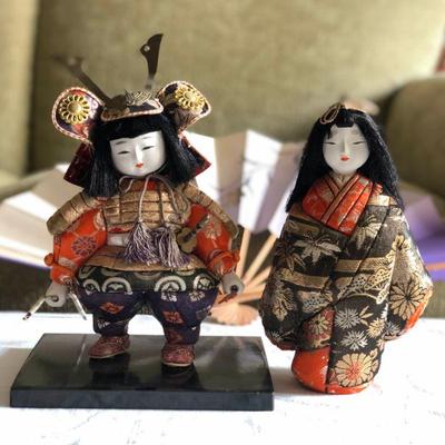 MLC092 - FIVE TRADITIONAL JAPANESE DOLLS