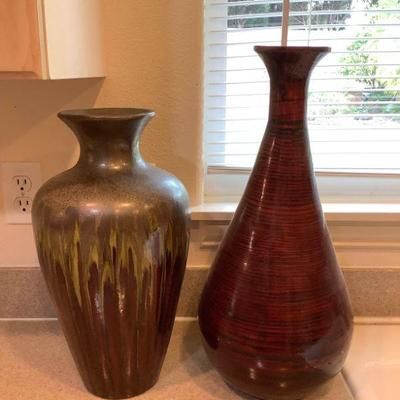 MLC030 Large Ceramic & Wooden Vases