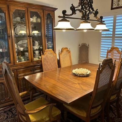 Dining Room table and matching Hutch