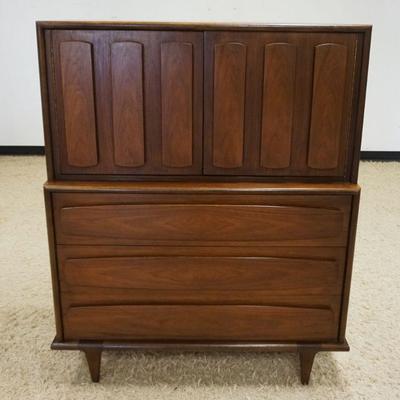 1207	MID CENTURY MODERN AMERICAN OF MARTINSVILE 5 DRAWER CHEST, 2 CONCEALED BY TOP DOUBLE DOORS, APPROXIMATELY 42 IN X 19 IN X 53 IN H
