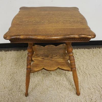 1192	ANTIQUE SOLID OAK PARLOR LAMP TABLE, APPROXIMATELY 23 IN SQUARE X 29 IN H
