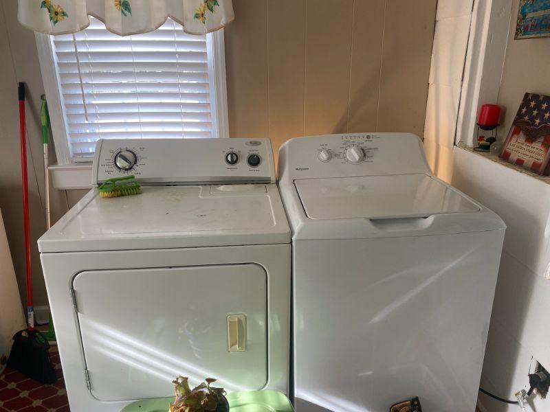 Cove City Estate Sale