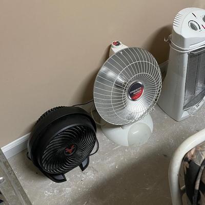 Several fans and heaters