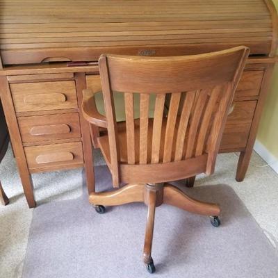 Rolltop desk & chair