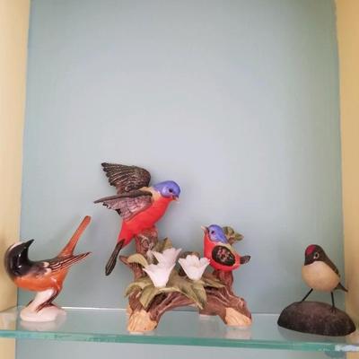 Bird figurines