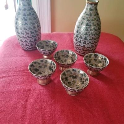 Saki set