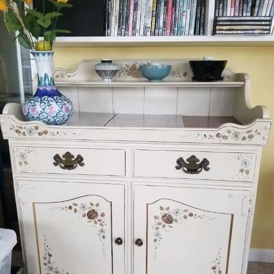 Stenciled dry sink