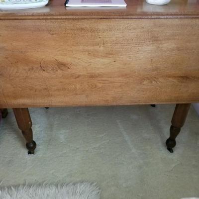 Country Sheraton dropleaf table