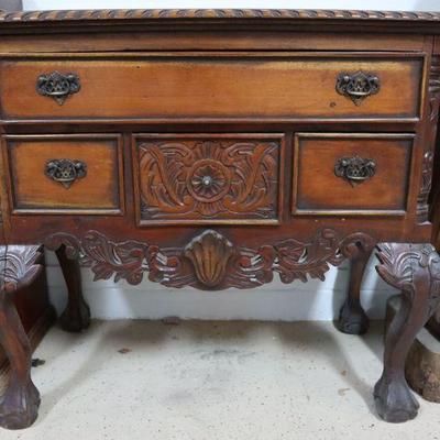 Vintage wooden small chest of drawers
