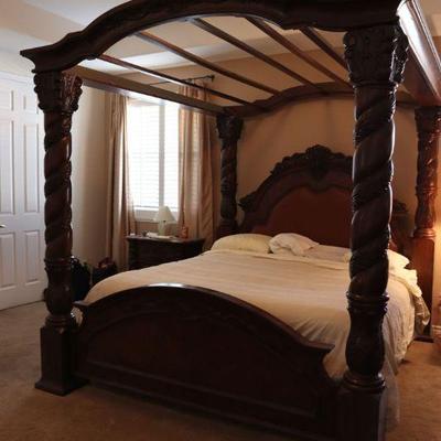 McFerran Home Furnishings Bedroom Set 5 Piece