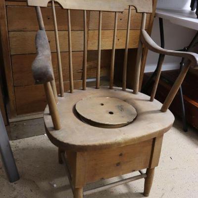 Antique commode chamber pot chair
