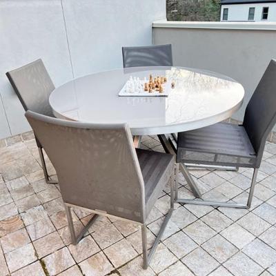 Crate and Barrel Dune Round Table with 4 Chairs