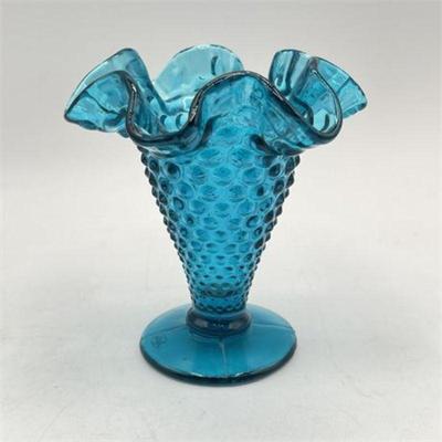 Lot 120
Vintage Turquoise Fenton Hob Nail Vase