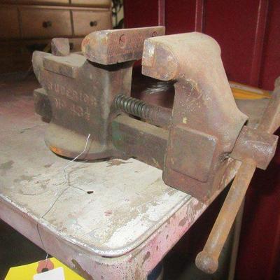 SUPERIOR NUMBER 43 1/2 ANTIQUE VICE MADE IN THE USA