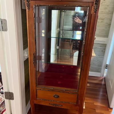 Curio cabinet $195