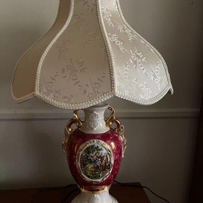Martha and George Washington Lamp
