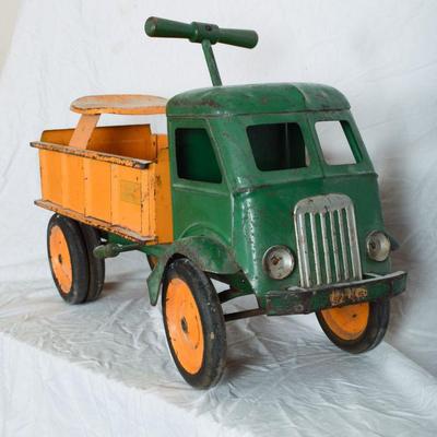 Steel ride-on toy truck