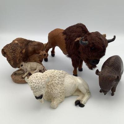 Buffalo figurines  