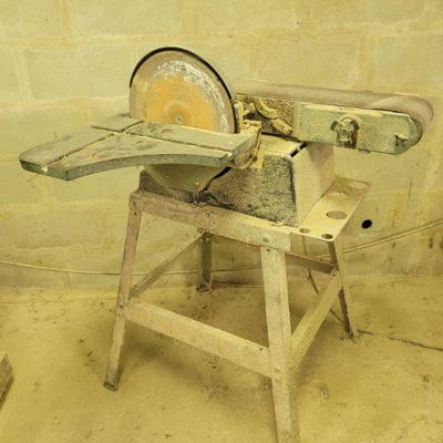 This is a combination sander and grinding wheel, works