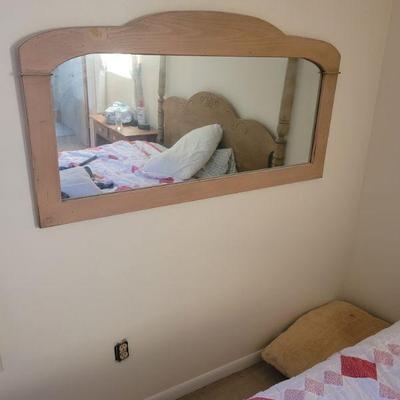 wall mount mirror