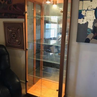 $199 mid-century lighted display cabinet 30 X 14 X 77"