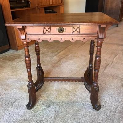 $95 Victorian table 26 X 18 X 28"