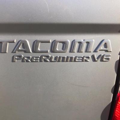 $9,000 Toyota Tacoma 2002
92K miles