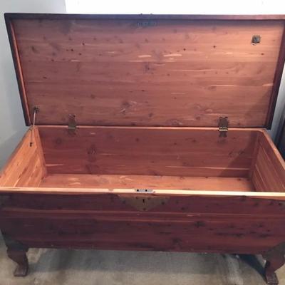 $70 Caswell Runyan cedar chest 44 X 20 X 20"
