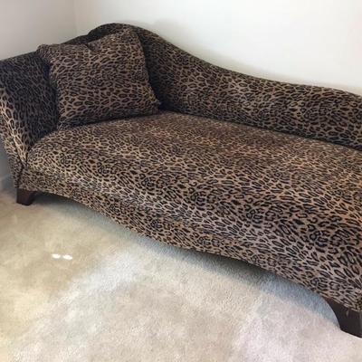 $299 76 X 27 X 31"