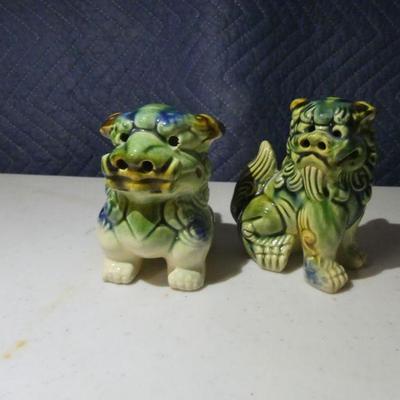 Vintage Pair of Foo Dog (Chinese Temple Guardians) Porcelain Figurines