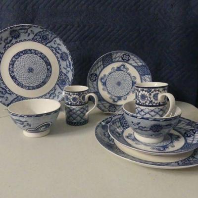 Blue Reverie by William Roberts 2 Place Settings