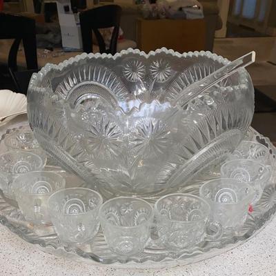 Lovely punch bowl, under plate and cups