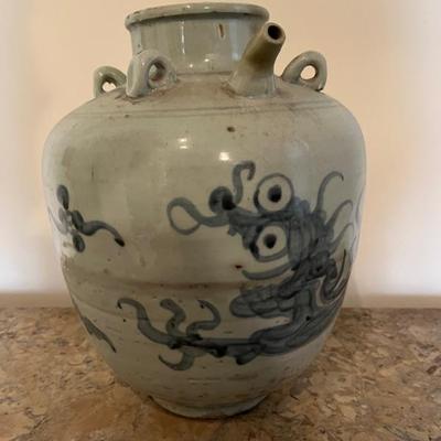 Vintage and antique Chinese blue and white potteryâ€”wine jars, vases, pots, ginger jars, cachepots, boxes