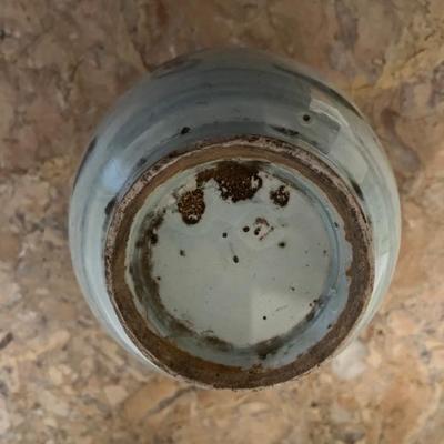 Vintage and antique Chinese blue and white potteryâ€”wine jars, vases, pots, ginger jars, cachepots, boxes