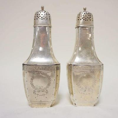 1114	STERLING SALT & PEPPER SHAKERS GALT & BRO, SALT SHAKER SEPARATING AT MIDDLE SEAM, 5.2 OZT
