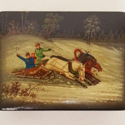1015	RUSSIAN BLACK LACQUERED HAND PAINTED HINGED BOX, APPROXIMATELY 3 IN X 4 IN X 2 IN HIGH
