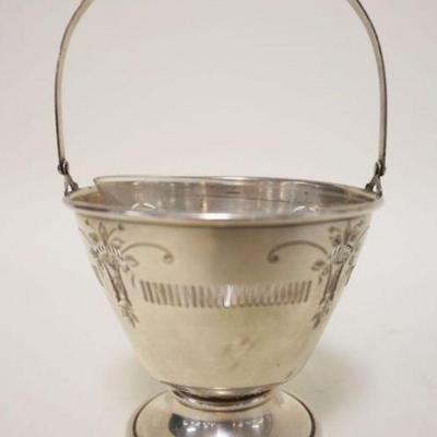 1081	STERLING ACSME GLASS LINED HANDLED BASKET, 2.7 OZT WITHOUT GLASS
