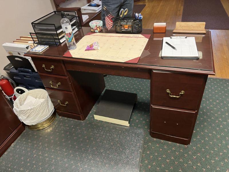 UK EXTENSION SERVICE OFFICE IN HARLAN KY AUCTION