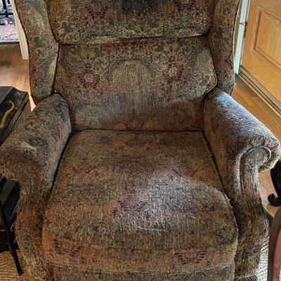 2 wingback recliners