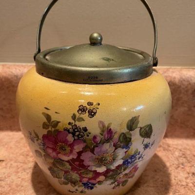 Carlton Ware Biscuit barrel 