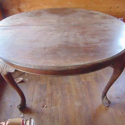 vintage round table