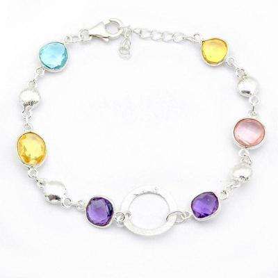 We have tons of gold and sterling silver jewelry options to choose from that are perfect for a Valentine's Day gift (or to treat...