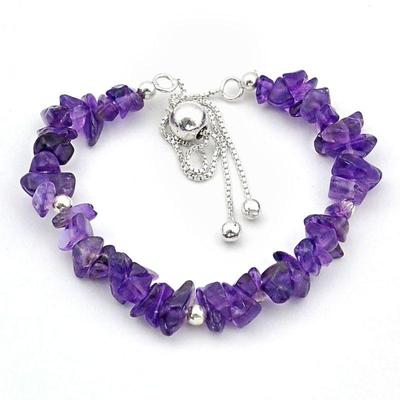 We have tons of gold and sterling silver jewelry options to choose from that are perfect for a Valentine's Day gift (or to treat...