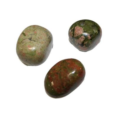 We have tons of gold and sterling silver jewelry options to choose from that are perfect for a Valentine's Day gift (or to treat...