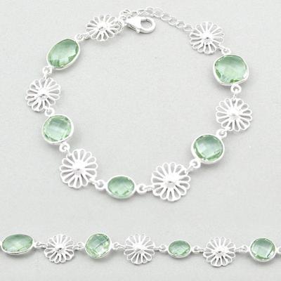 We have tons of gold and sterling silver jewelry options to choose from that are perfect for a Valentine's Day gift (or to treat...