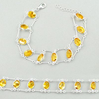 We have tons of gold and sterling silver jewelry options to choose from that are perfect for a Valentine's Day gift (or to treat...