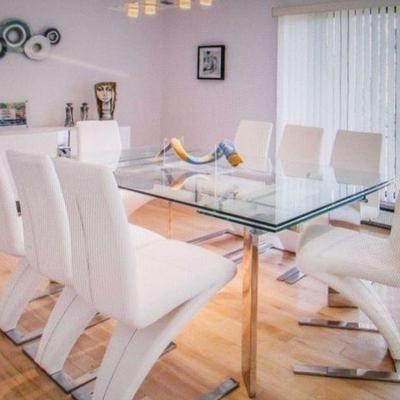 Stunning Modern Dining Room Suite ~ Table Extends at Both Ends and Comes with 8 Leather Chairs 