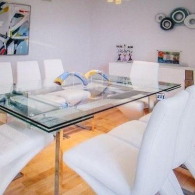Stunning Modern Dining Room Suite ~ Table Extends at Both Ends and Comes with 8 Leather Chairs 