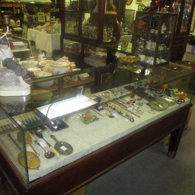 Costume Jewelry & Vanity Items